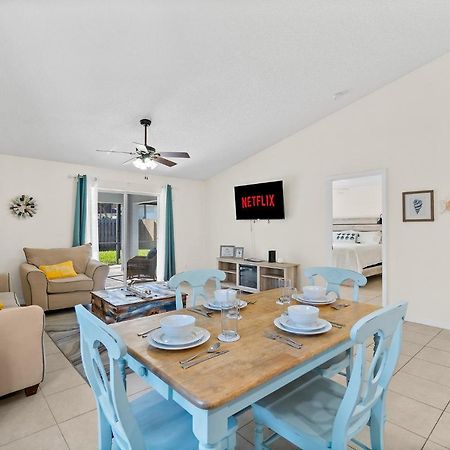 Oceanview Haven - 2Br Beach Townhome With Patio, Shared Heated Pool Steps From Paradise Beach Park! Melbourne Eksteriør billede
